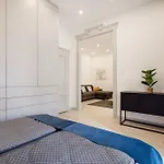 Elegant Two-Bedroom Apartment In The Centre