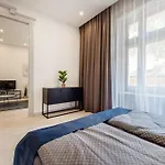 Elegant Two-Bedroom Apartment In The Centre