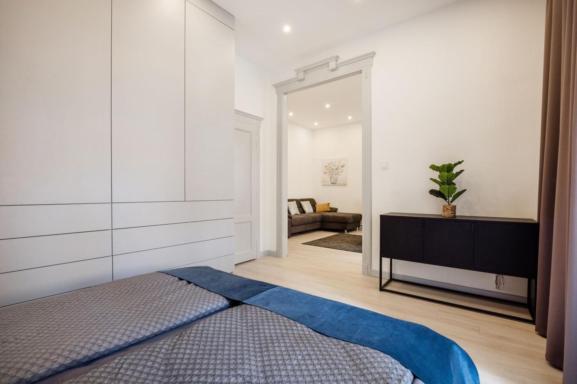 Elegant Two-bedroom In The Centre